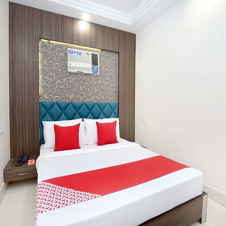 Oyo 12354 Hotel Sangreela Amritsar Eksteriør bilde