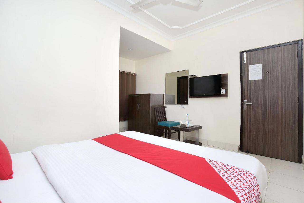 Oyo 12354 Hotel Sangreela Amritsar Eksteriør bilde