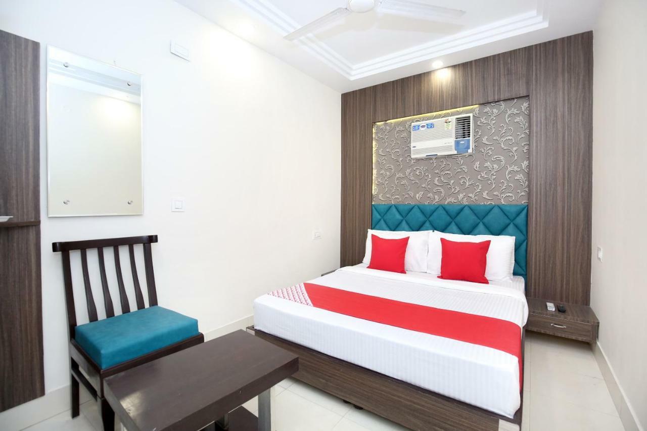 Oyo 12354 Hotel Sangreela Amritsar Eksteriør bilde